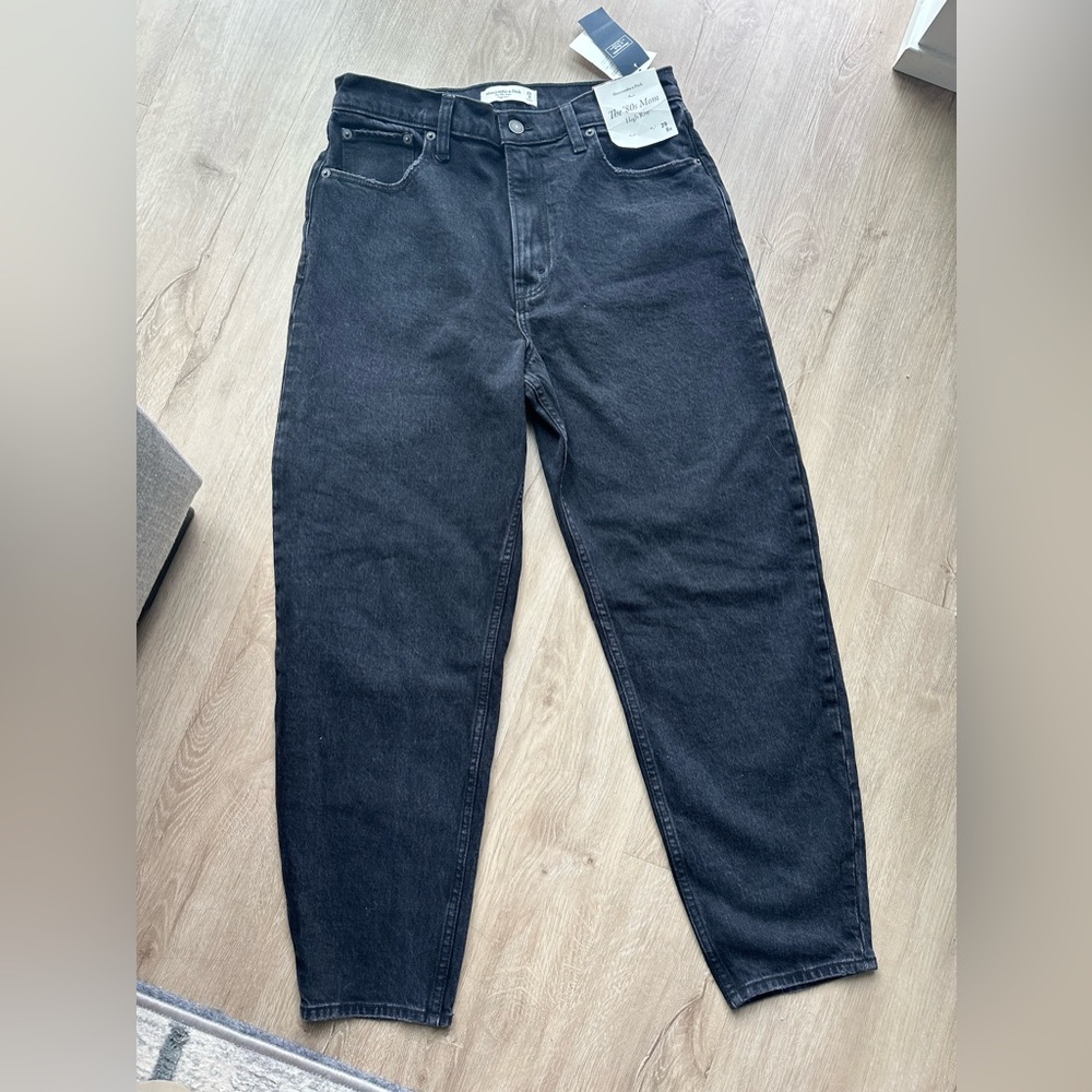 Abercrombie 80s Mom High Rise Jean
